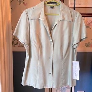 ??Josephine Chaus Pure silk blouse  light green collar button down NWT 10 ten
